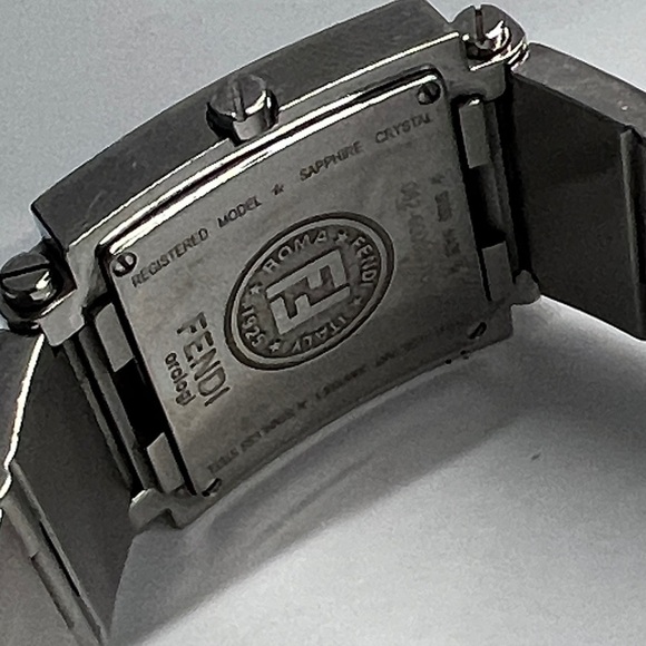 Fendi Quadro 6000G Stainless Steel Bracelet Wristwatch Black Dial Roman Numerals main image 10
